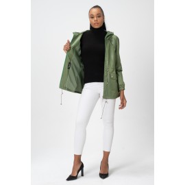 Kadın Büzgülü Kapüşonlu Saten Astarlı Metal Aksesuarlı Cepli Yağmurluk - Trençkot - KN1  Zümrüt Yeşil
